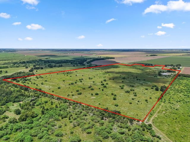 9919 Bohacek Road, Beasley, TX 77417