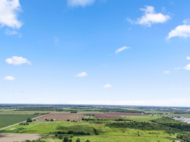 9919 Bohacek Road, Beasley, TX 77417