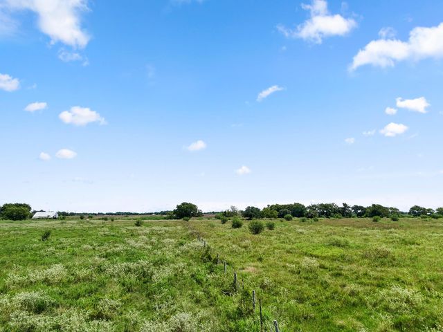 9919 Bohacek Road, Beasley, TX 77417