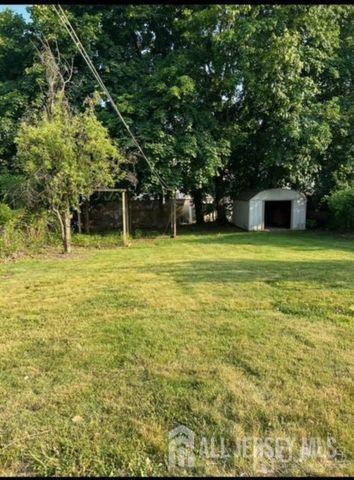 815 2nd Street B, Dunellen, NJ 08812