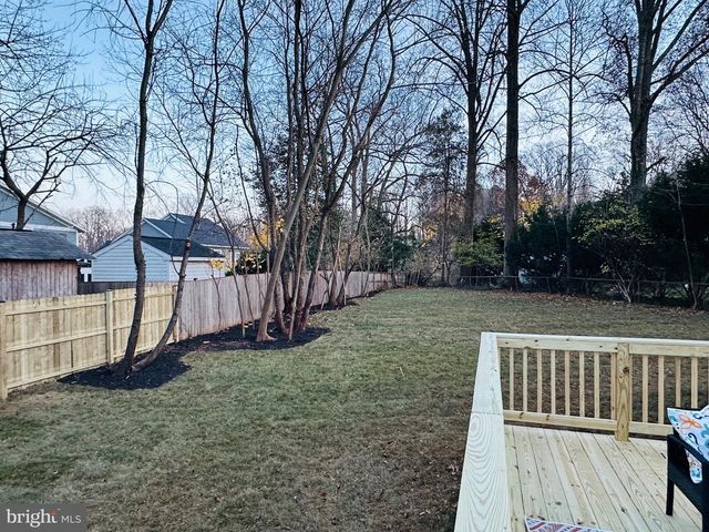 608 LAURA DR, Falls Church, VA 22046