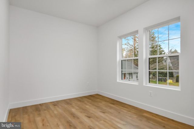 608 LAURA DR, Falls Church, VA 22046