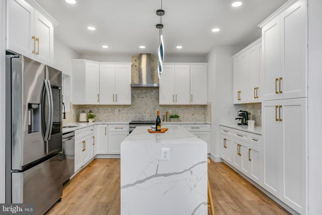 608 LAURA DR, Falls Church, VA 22046