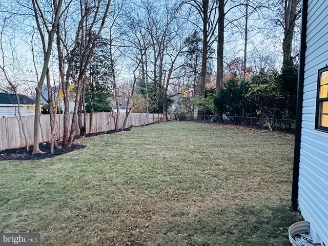 608 LAURA DR, Falls Church, VA 22046