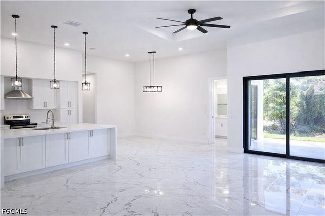 2751 NW 42nd PL, Cape Coral, FL 33993