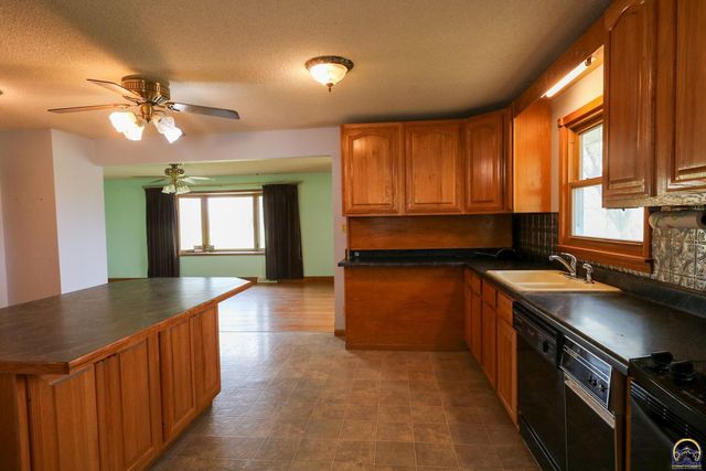 1777 Road B5, Emporia, KS 66801