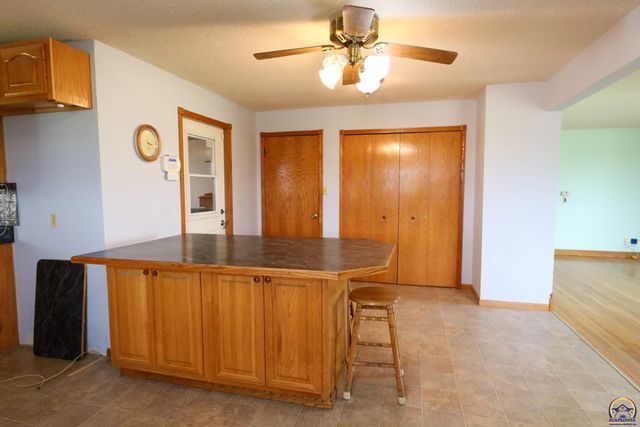 1777 Road B5, Emporia, KS 66801