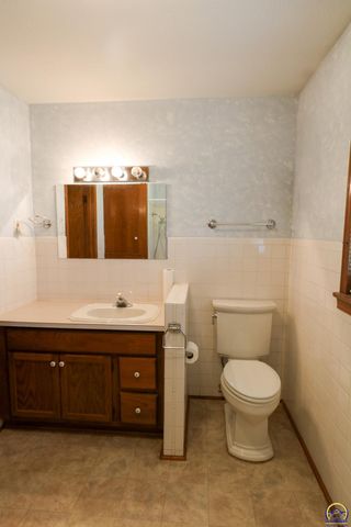 1777 Road B5, Emporia, KS 66801