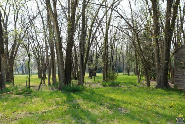 1777 Road B5, Emporia, KS 66801