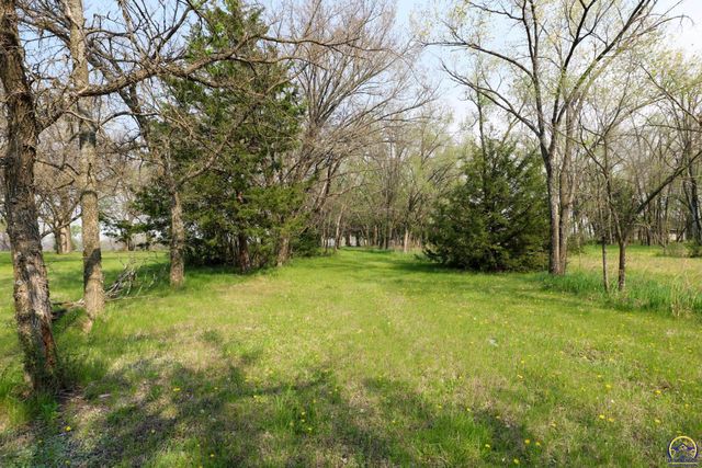 1777 Road B5, Emporia, KS 66801