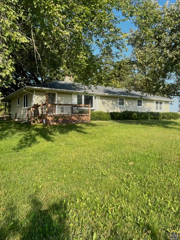 1777 Road B5, Emporia, KS 66801