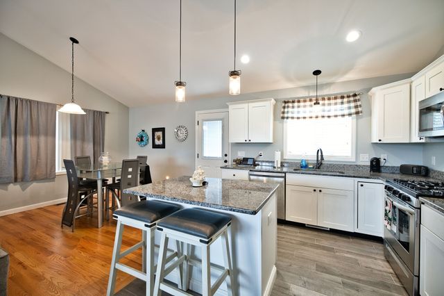 53 Pulaski St, Fall River, MA 02721