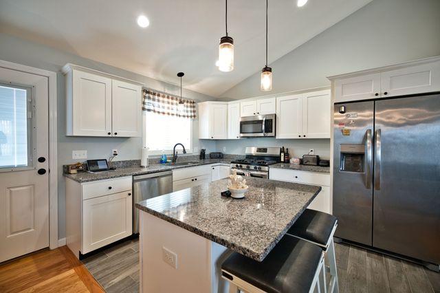 53 Pulaski St, Fall River, MA 02721