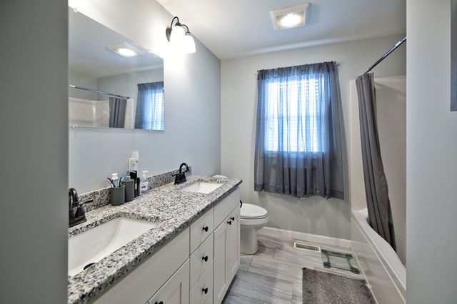 53 Pulaski St, Fall River, MA 02721