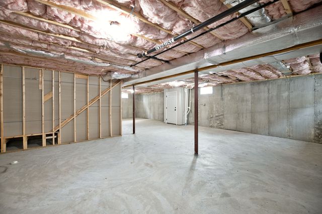 53 Pulaski St, Fall River, MA 02721