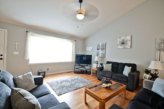 53 Pulaski St, Fall River, MA 02721