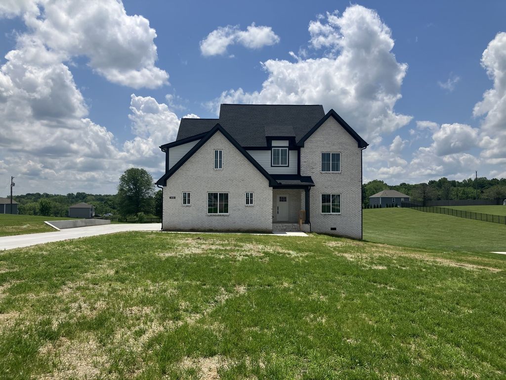 3010 Ora Ln, Spring Hill, TN 37174