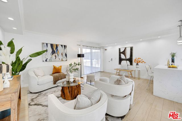 1632 Camden Avenue 203, Los Angeles, CA 90025