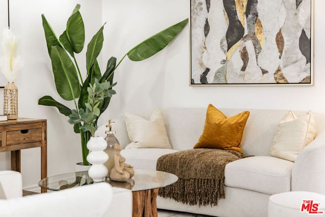 1632 Camden Avenue 203, Los Angeles, CA 90025