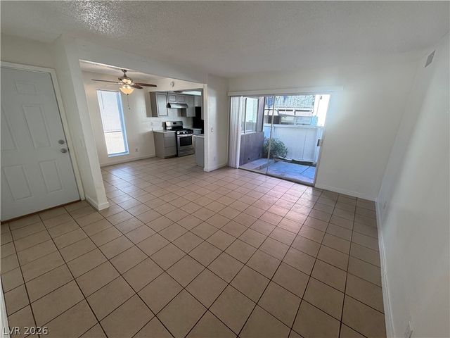 1405 Vegas Valley Drive 193, Las Vegas, NV 89169