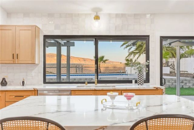 19414 Dry Gulch Road, Corona, CA 92881
