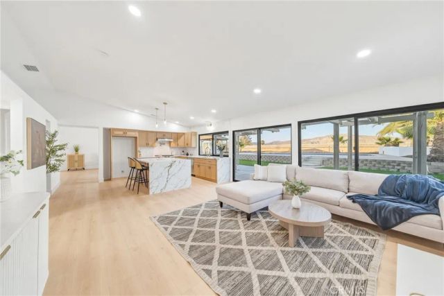19414 Dry Gulch Road, Corona, CA 92881