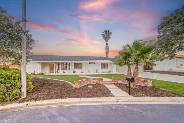 19414 Dry Gulch Road, Corona, CA 92881