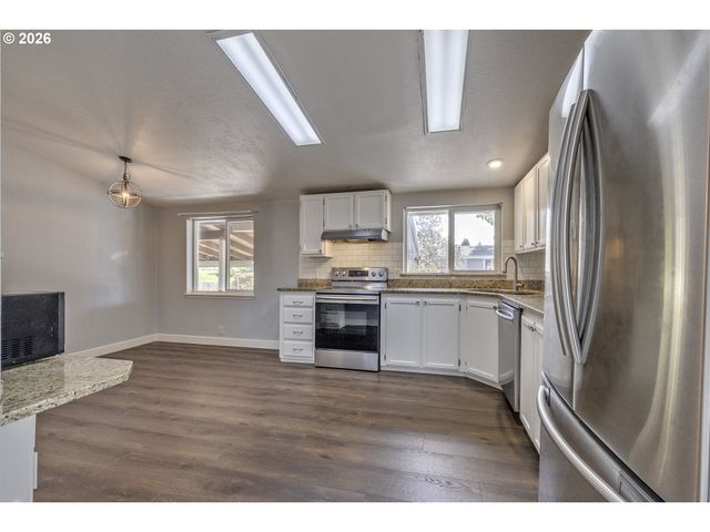 1949 Se PALMQUIST Rd 64, Gresham, OR 97080