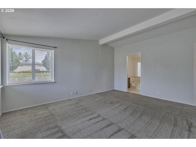 1949 Se PALMQUIST Rd 64, Gresham, OR 97080