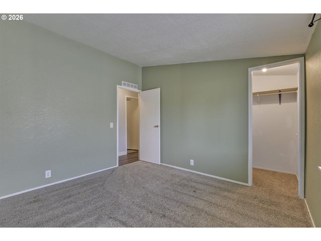 1949 Se PALMQUIST Rd 64, Gresham, OR 97080