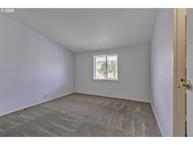 1949 Se PALMQUIST Rd 64, Gresham, OR 97080