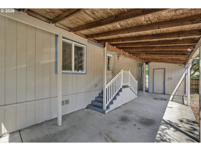 1949 Se PALMQUIST Rd 64, Gresham, OR 97080
