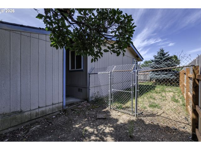 1949 Se PALMQUIST Rd 64, Gresham, OR 97080