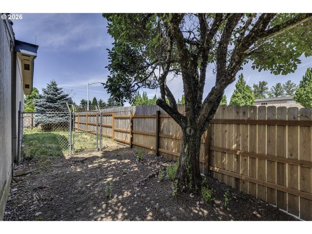 1949 Se PALMQUIST Rd 64, Gresham, OR 97080