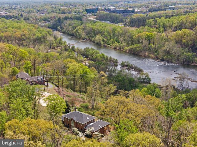 104 BLAISDELL LN, Fredericksburg, VA 22405