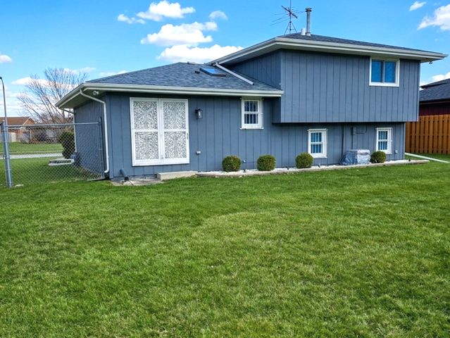 4050 Russet Way, Country Club Hills, IL 60478