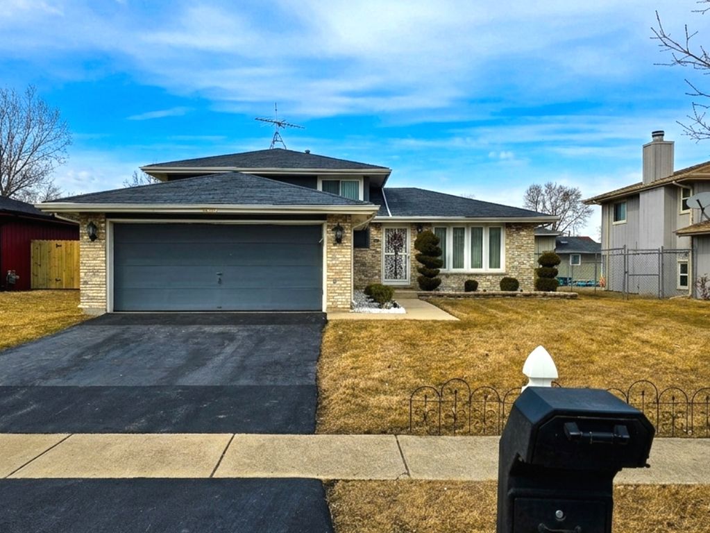 4050 Russet Way, Country Club Hills, IL 60478