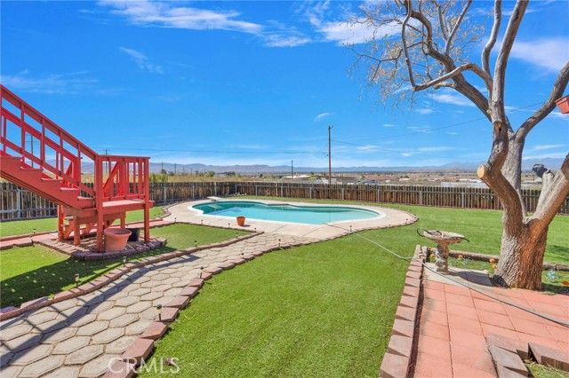 22677 Dexter, Apple Valley, CA 92307