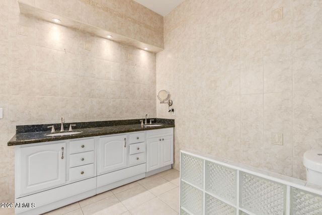 1212 E Mclellan Boulevard, Phoenix, AZ 85014