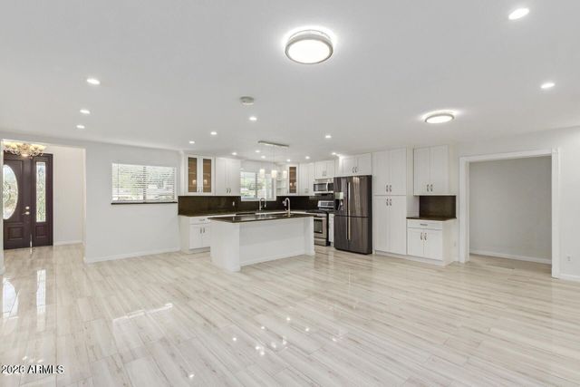 1212 E Mclellan Boulevard, Phoenix, AZ 85014