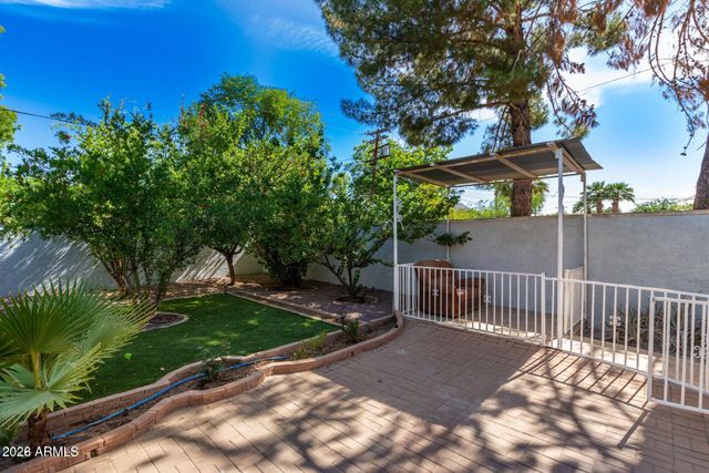 1212 E Mclellan Boulevard, Phoenix, AZ 85014