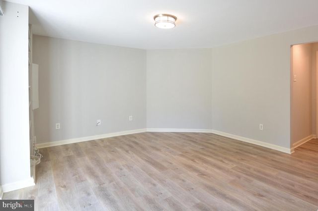 3 BIRDSEYE CT, Germantown, MD 20874