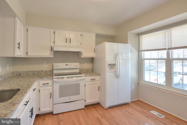 3 BIRDSEYE CT, Germantown, MD 20874