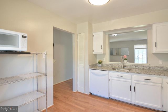 3 BIRDSEYE CT, Germantown, MD 20874