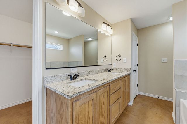1124 Limestone Drive, Lampasas, TX 76550
