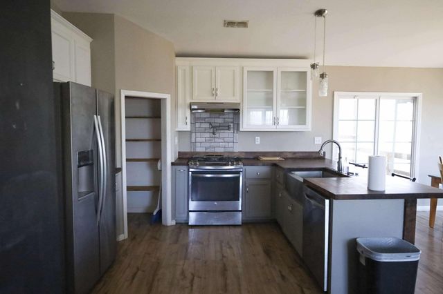 1335 Bumpus Mills Rd, Dover, TN 37058