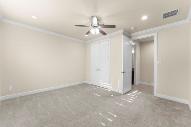 8 S Elderberry Trail, Montgomery, TX 77316