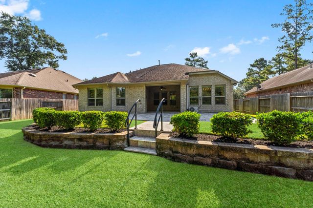 8 S Elderberry Trail, Montgomery, TX 77316