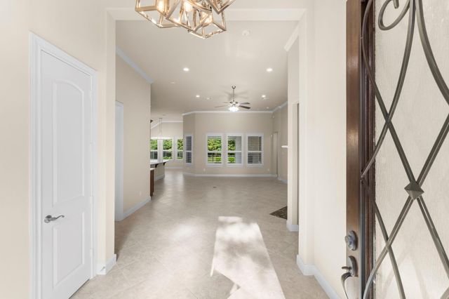 8 S Elderberry Trail, Montgomery, TX 77316