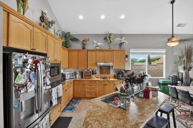 41245 Breckin, Murrieta, CA 92562